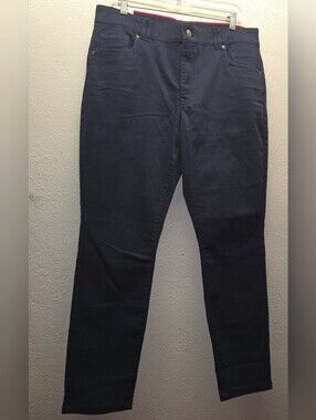 Nautica Women's Straight Leg Jeans in Navy